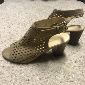 liz claiborne open toe heels